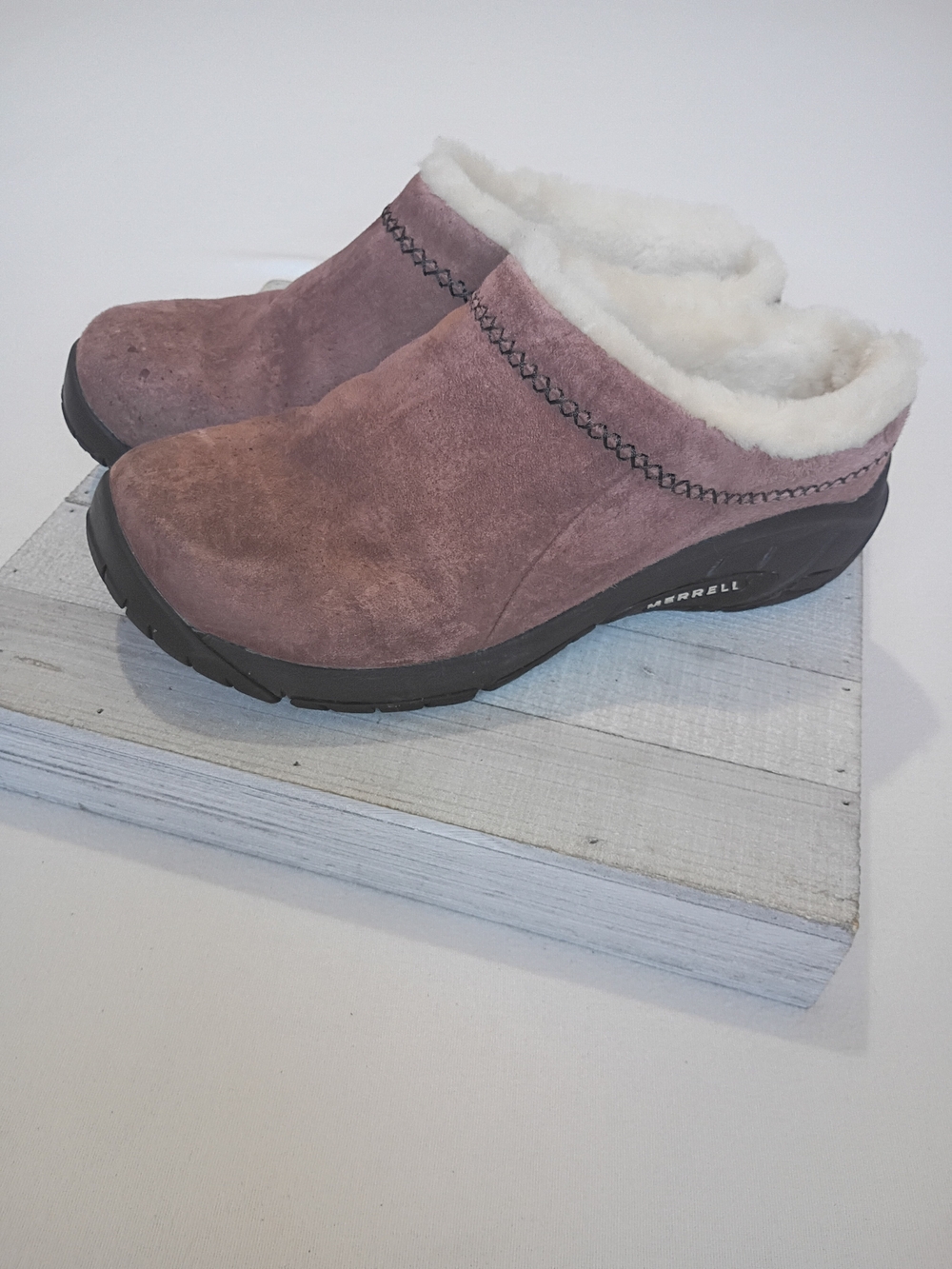 Merrell Sz 10 Encore Ice 4 clogs raisin-colored suede upper contrast stitching